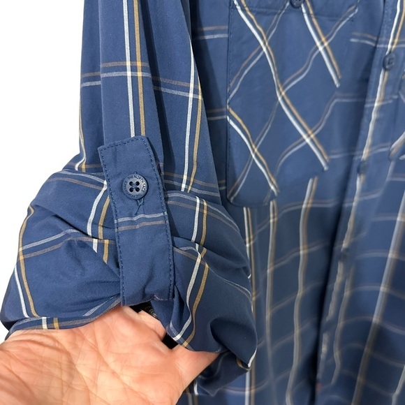 The North Face Shirt Mens Medium Blue Vented Back Button Up Long Roll Tab Sleeve - Picture 10 of 10